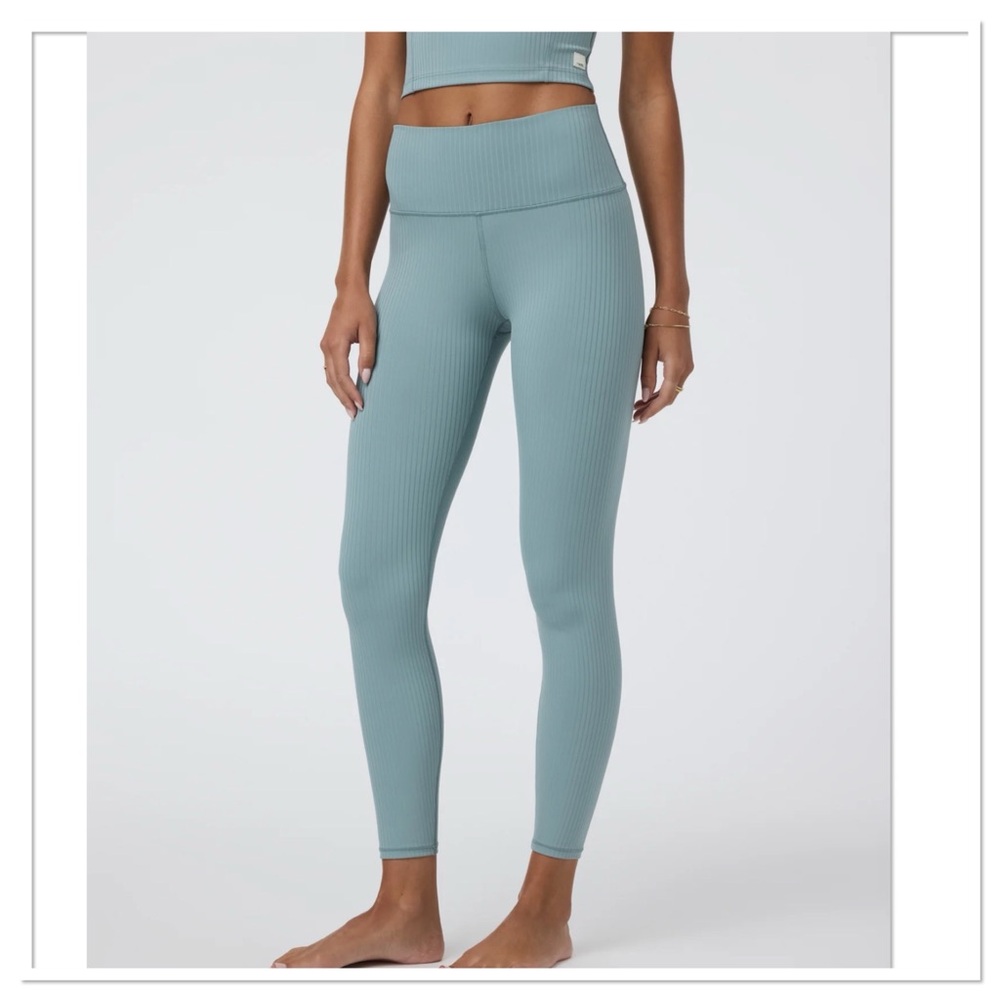 Vuori Inversion Ribbed Leggings, color Mist, NWOT, Small